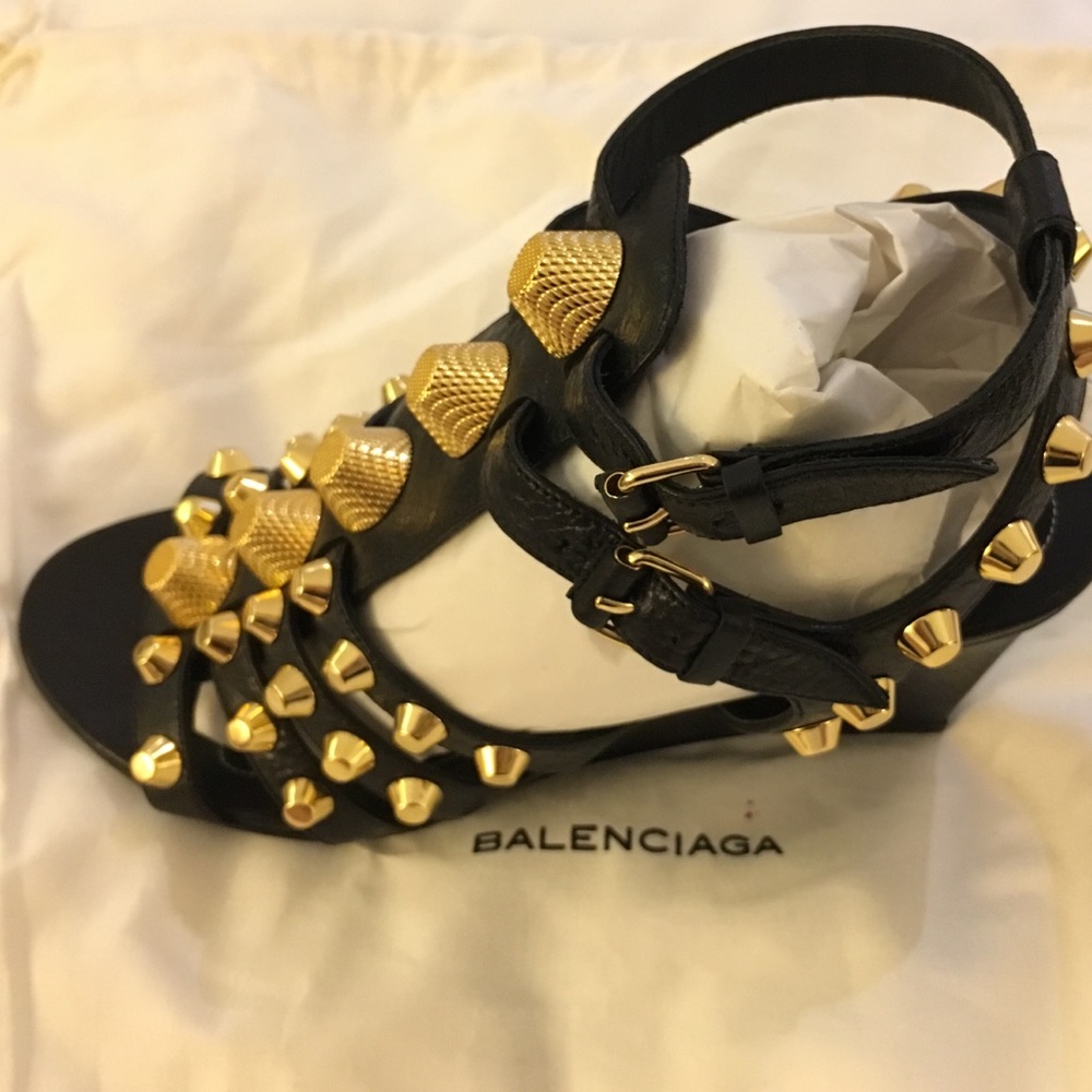 NEW. Balenciaga Black Arena Leather Wedge Sandals - Picture 3 of 6